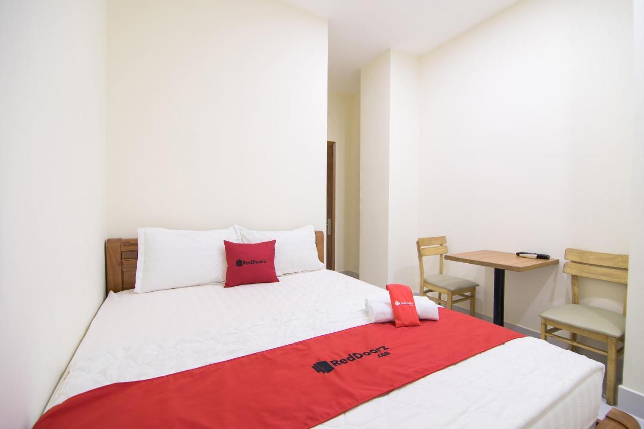 Reddoorz @ Le Van Sy Street Ho Şi Min Dış mekan fotoğraf